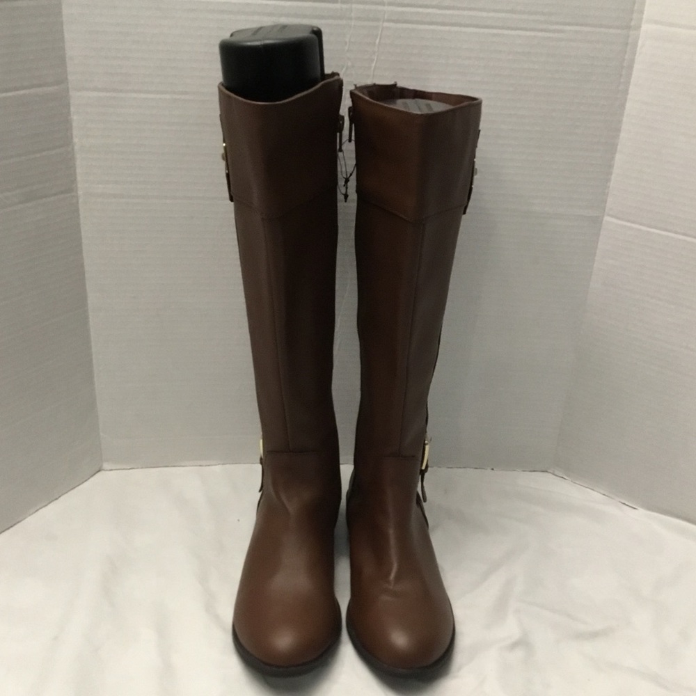 Women’s brand new Karen Scott brown boots